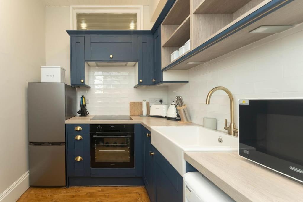 Apartment Beautifully Renovated 2 Bedroom
