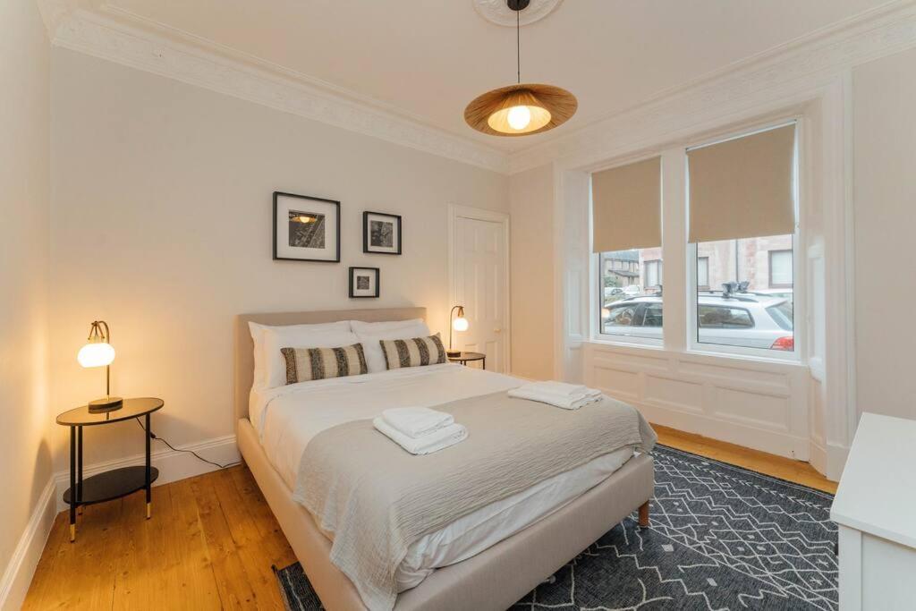 Beautifully Renovated 2 Bedroom Apartment Stirling